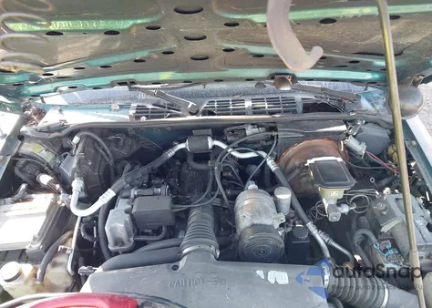 1996 GMC Sonoma из США, поврежденный, VIN 1GTCS1943T8508309